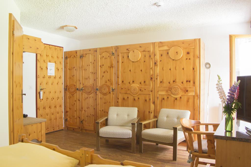 Hotel Waldhaus Bettmeralp Szoba fotó