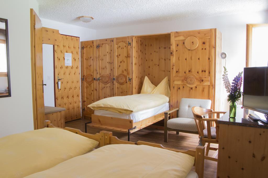 Hotel Waldhaus Bettmeralp Szoba fotó