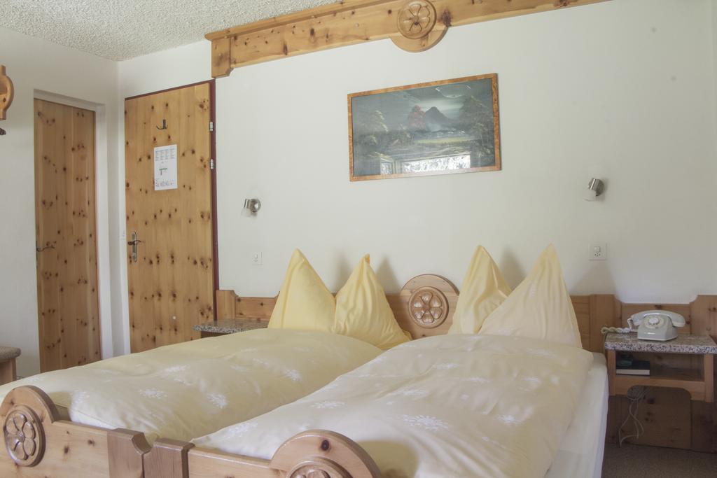 Hotel Waldhaus Bettmeralp Szoba fotó